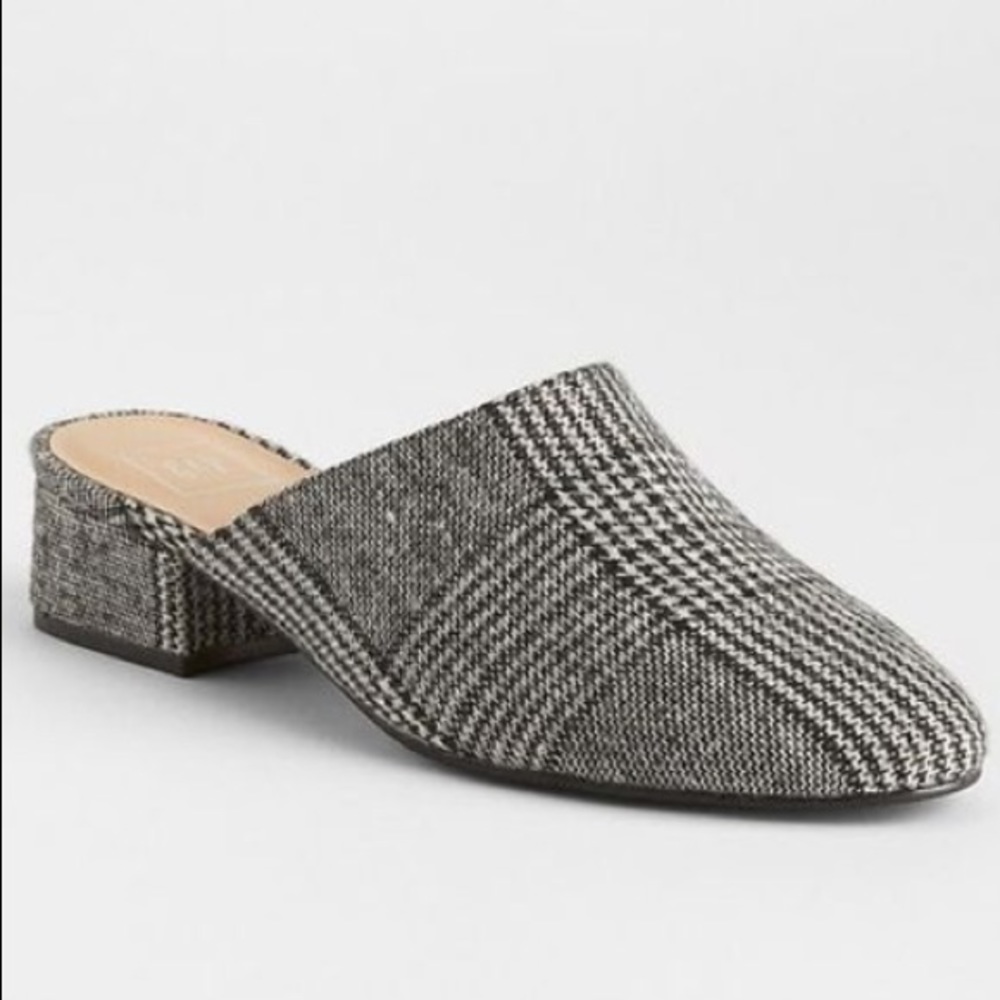 Low block heel mules